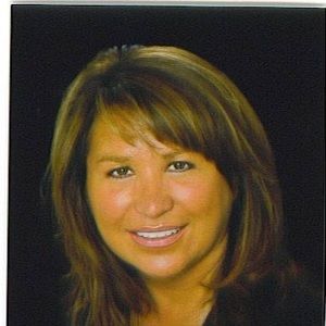 Meet your Posher, Nora